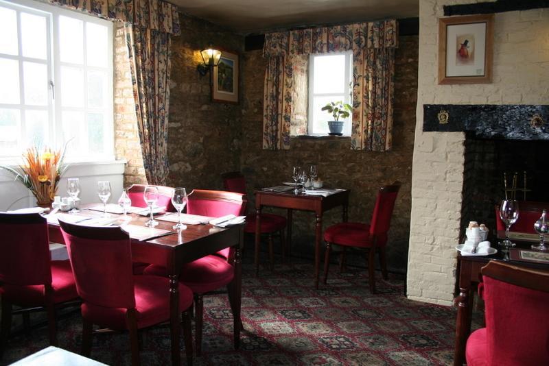 The Coach & Horses Inn Chislehampton Εξωτερικό φωτογραφία