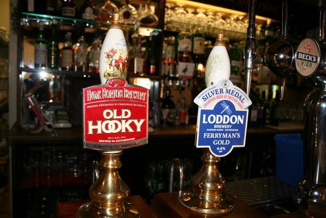 The Coach & Horses Inn Chislehampton Εξωτερικό φωτογραφία