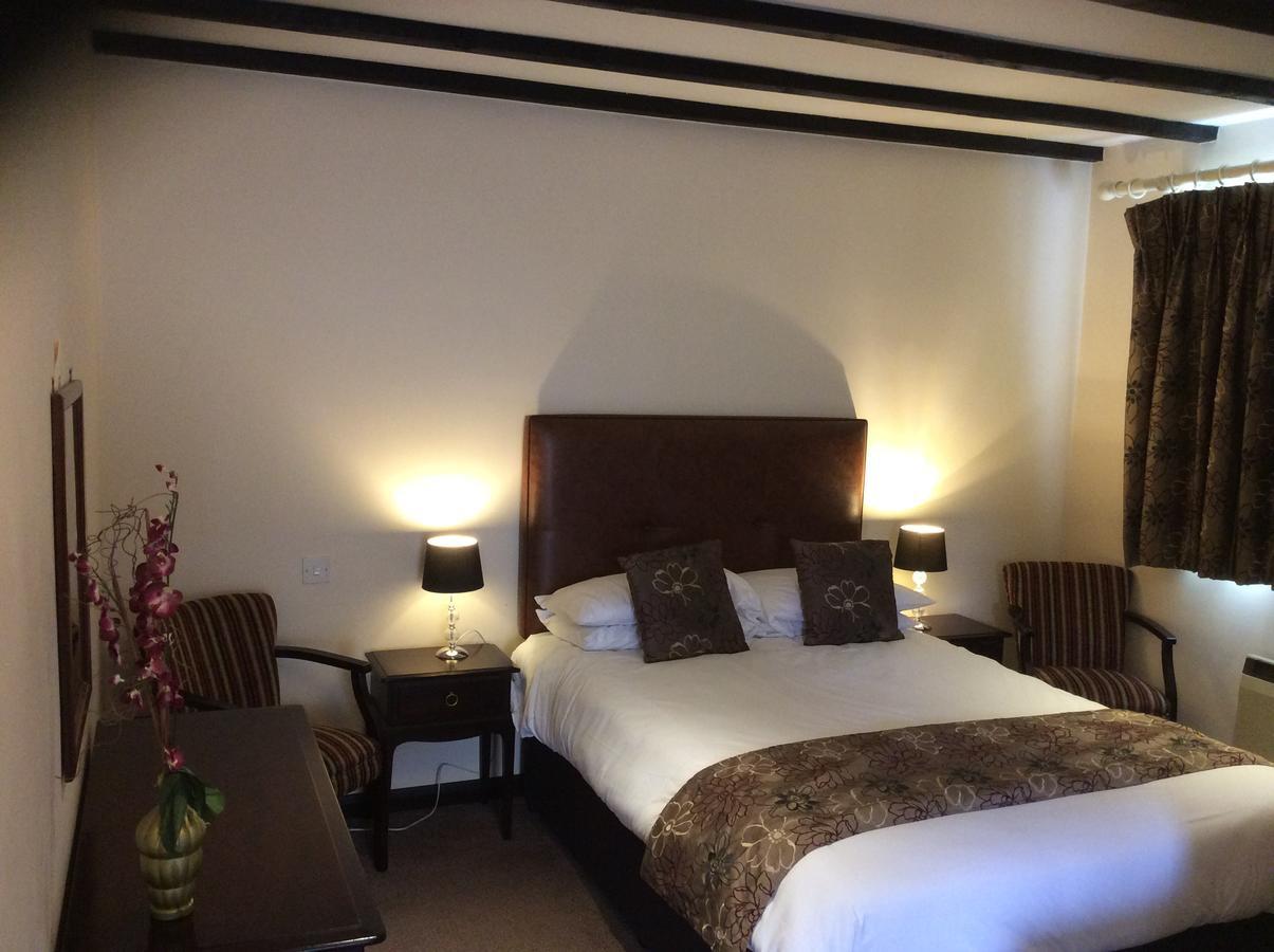 The Coach & Horses Inn Chislehampton Εξωτερικό φωτογραφία